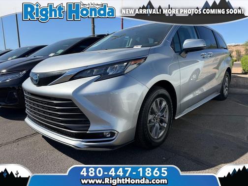 2024 Toyota Sienna XLE