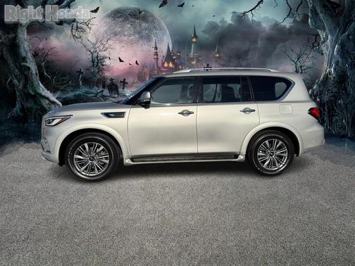 2022 INFINITI QX80 Luxe