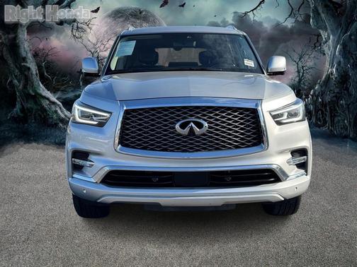2022 INFINITI QX80 Luxe