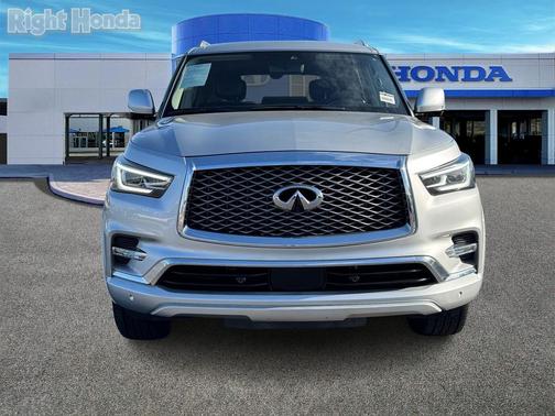2022 INFINITI QX80 Luxe