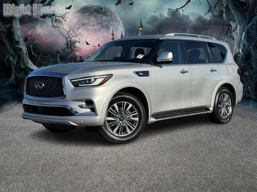 2022 INFINITI QX80 Luxe