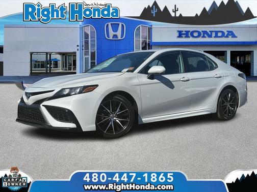 2024 Toyota Camry SE