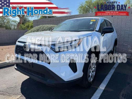 Ice 2025 Toyota RAV4 LE