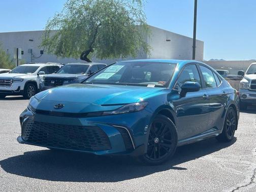 Ocean Gem 2025 Toyota Camry SE