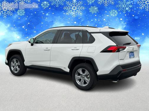 2025 Toyota RAV4 Hybrid XLE