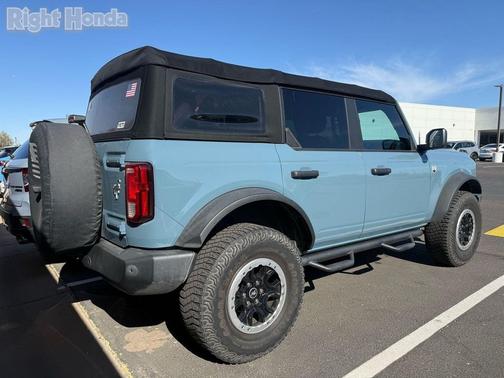 Velocity Blue Metallic 2022 Ford Bronco Big Bend