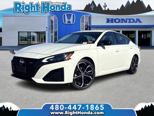 2024 Nissan Altima SR FWD