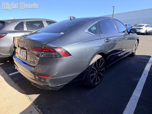 Gold 2023 Honda Accord Hybrid Touring