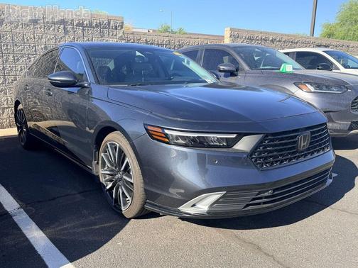 Gold 2023 Honda Accord Hybrid Touring