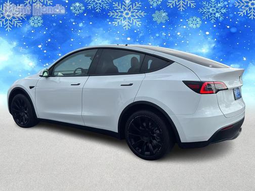 2024 Tesla Model Y Standard Range