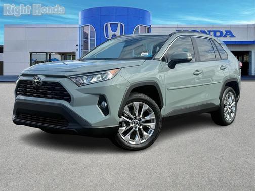 2021 Toyota RAV4 XLE Premium