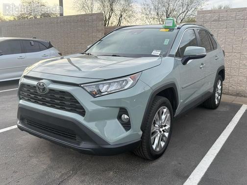 2021 Toyota RAV4 XLE Premium