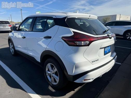 2024 Nissan Kicks S
