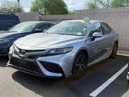 Celestial Silver Metallic 2024 Toyota Camry SE