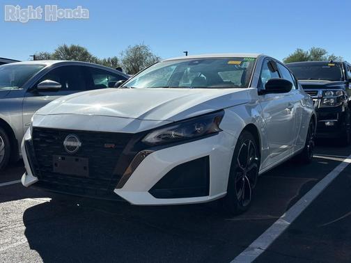 2024 Nissan Altima SR FWD