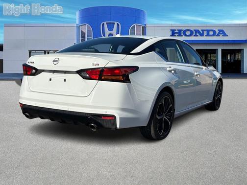 2024 Nissan Altima SR FWD