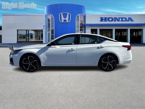 2024 Nissan Altima SR FWD