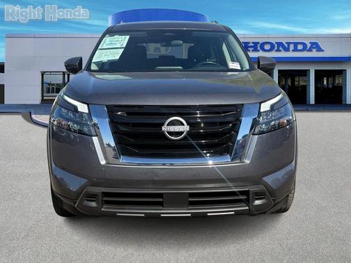 2024 Nissan Pathfinder SV 4WD