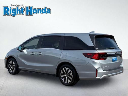 Solar Silver Metallic 2027 Honda Odyssey EX-L