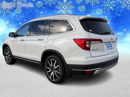 2022 Honda Pilot Touring 8-Passenger
