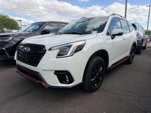 Crystal White Pearl 2023 Subaru Forester Sport