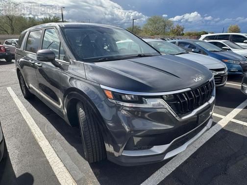2024 Kia Carnival LX