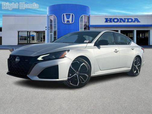 2024 Nissan Altima SR FWD