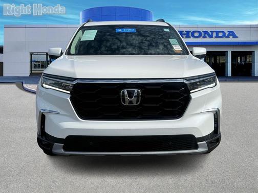 2025 Honda Pilot Touring 8-Passenger