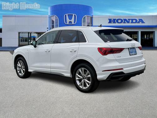 1 2025 Audi Q3 Premium 45 TFSI S line quattro Tiptronic