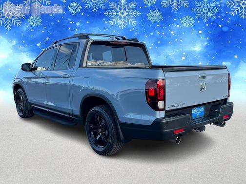 2023 Honda Ridgeline Black