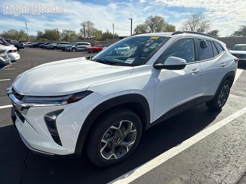 2025 Chevrolet Trax LT