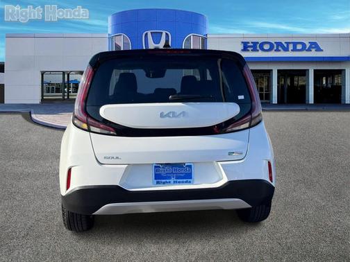 2023 Kia Soul EX