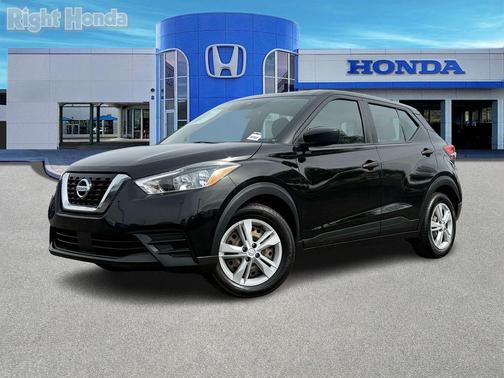 Super Black 2020 Nissan Kicks S