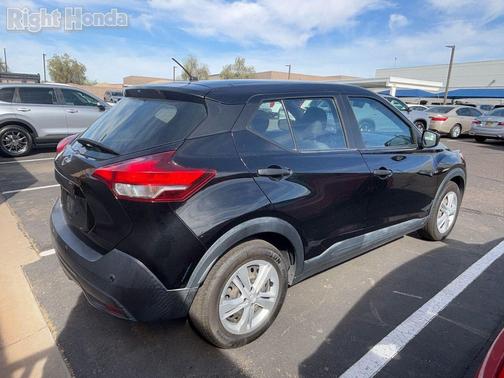 2020 Nissan Kicks S