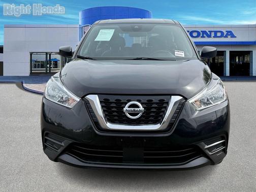 Super Black 2020 Nissan Kicks S
