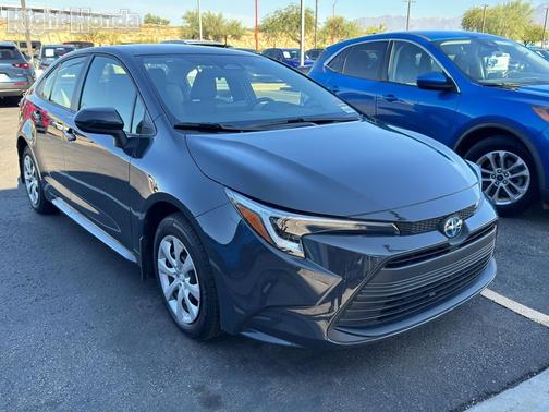 2025 Toyota Corolla Hybrid LE