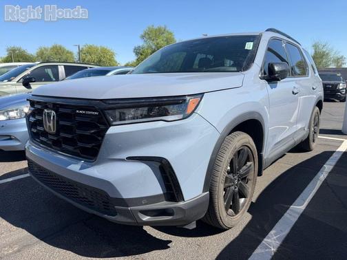 Sonic Gray Pearl 2025 Honda Pilot Black Edition