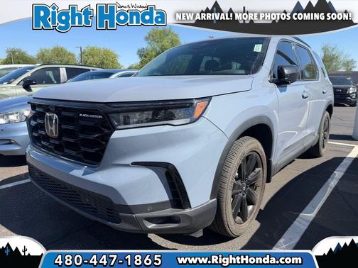 Sonic Gray Pearl 2025 Honda Pilot Black Edition
