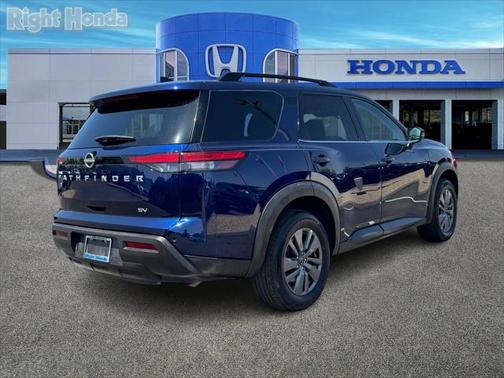 2024 Nissan Pathfinder SV FWD