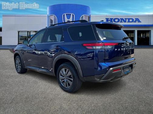 2024 Nissan Pathfinder SV FWD