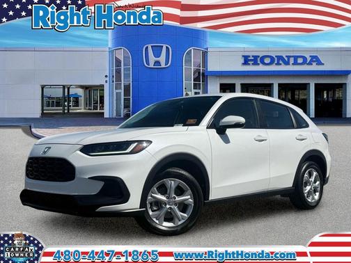 Platinum White Pearl 2025 Honda HR-V LX