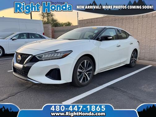 2023 Nissan Maxima SV Xtronic CVT