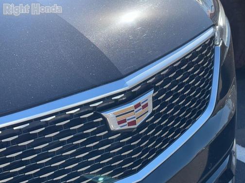 2022 Cadillac XT6 Premium Luxury FWD