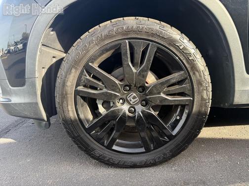 2022 Honda Pilot AWD Black Edition