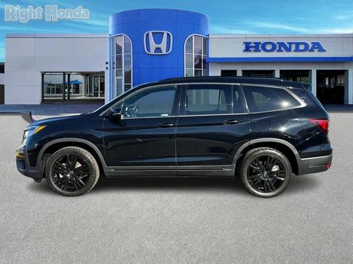 2022 Honda Pilot AWD Black Edition