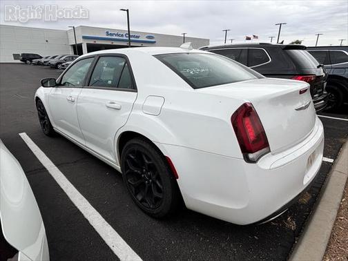 2019 Chrysler 300 S