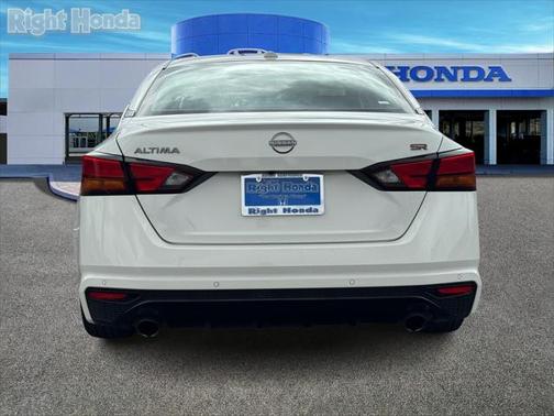 2024 Nissan Altima SR FWD