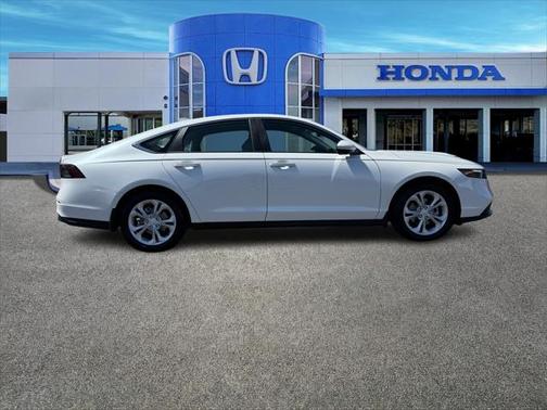 2025 Honda Accord LX 1.5T