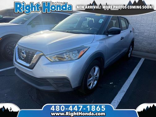 2019 Nissan Kicks S