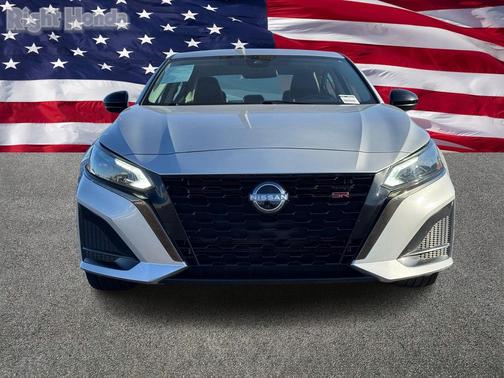 2023 Nissan Altima SR FWD
